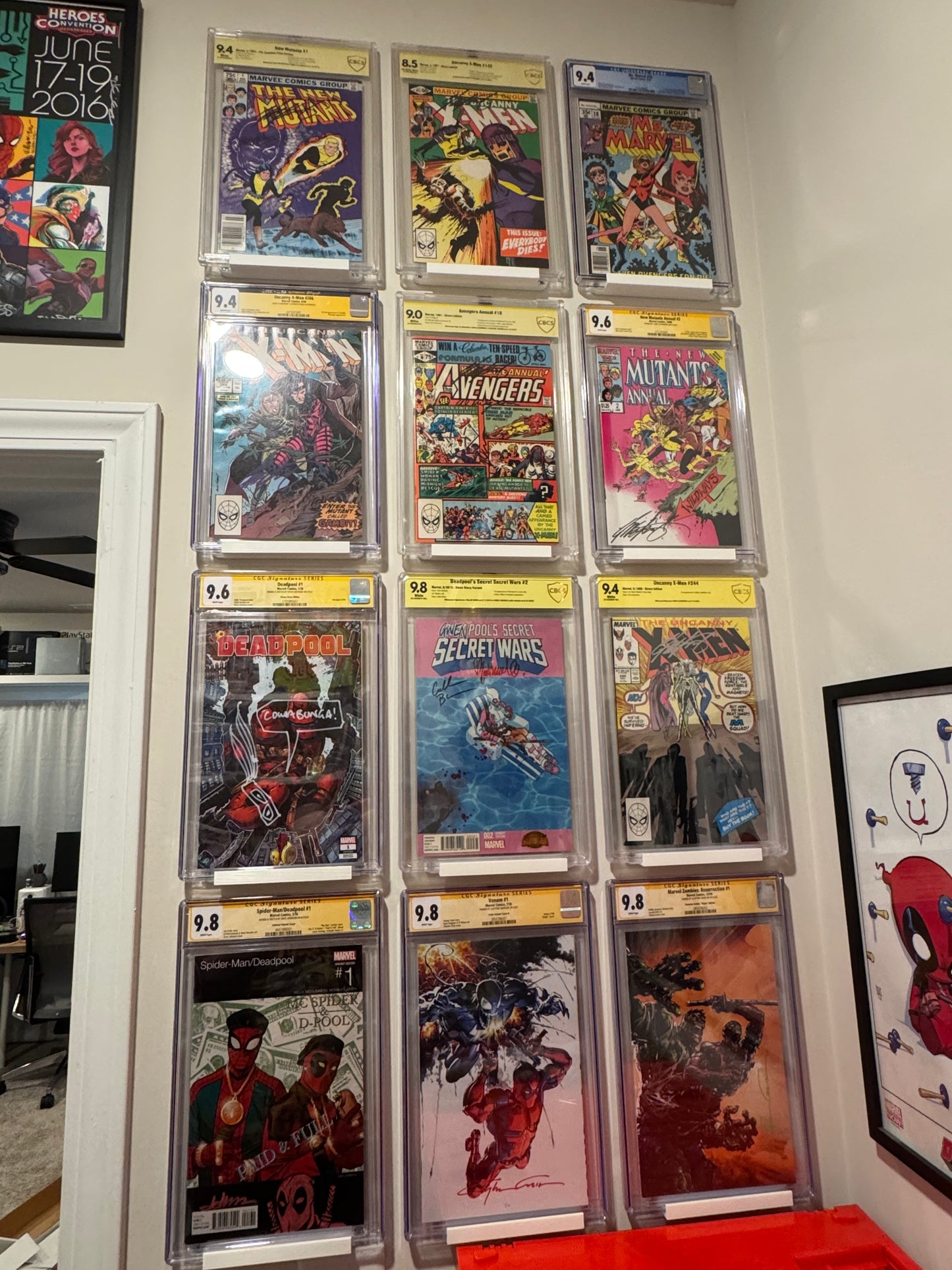 Comic Book Slab Wall Mount